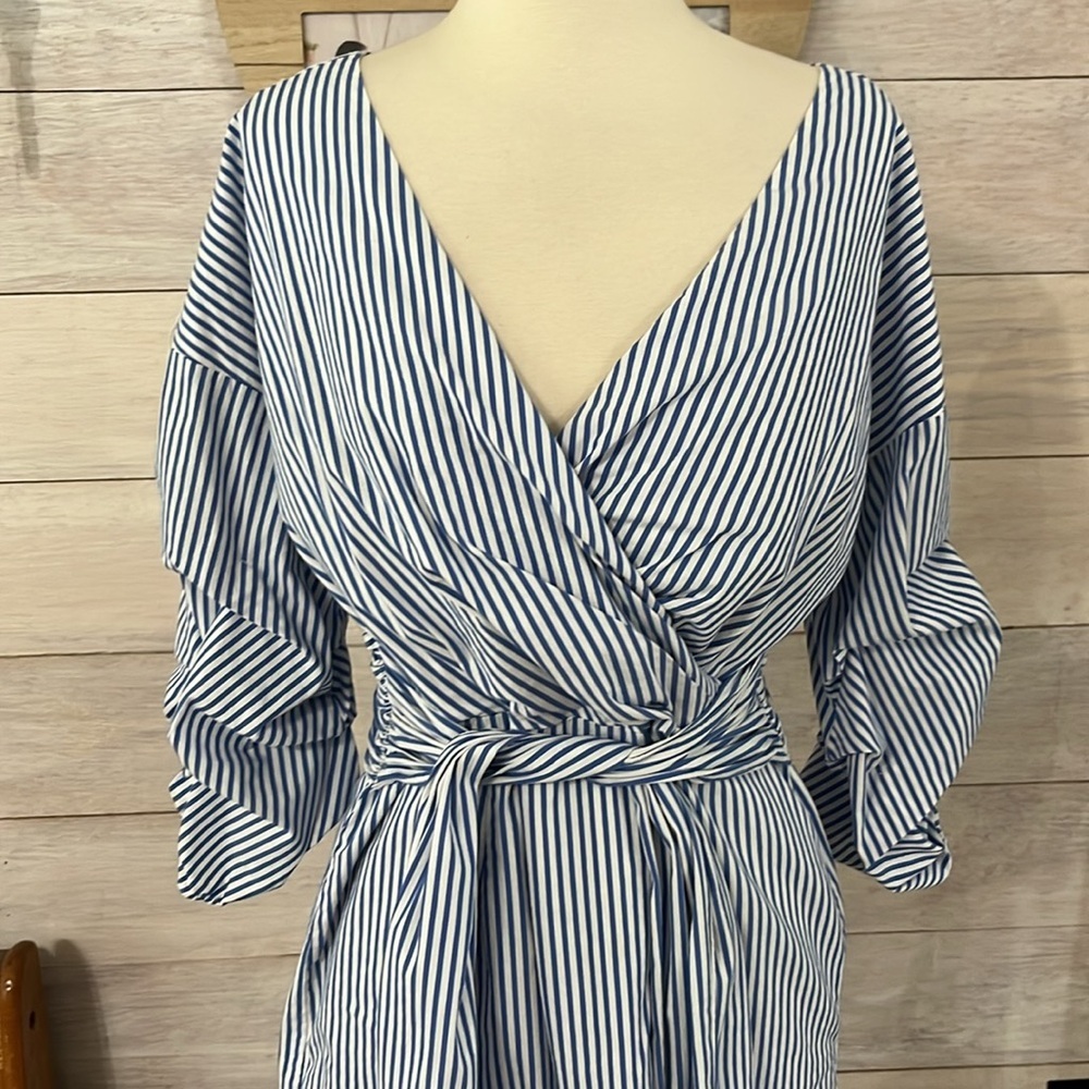 Adrianna Papell Blue and White Striped Long Sleeve Dress 8 - Picture 2 of 4